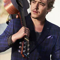 Janieck Devy